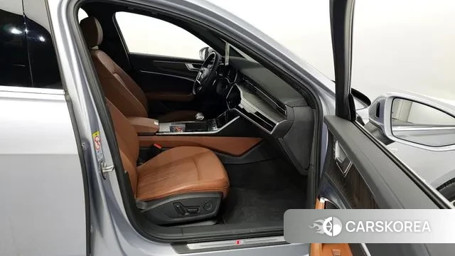 Audi A6 (C8) 2022 Серебристо-серый из Кореи, фото 2