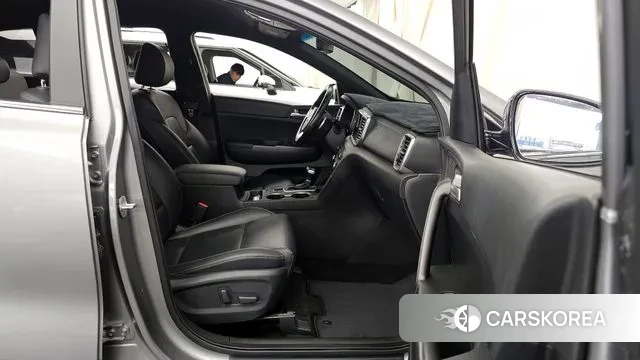 Kia Sportage The Bold 2018 Серебряный из Кореи, фото 2