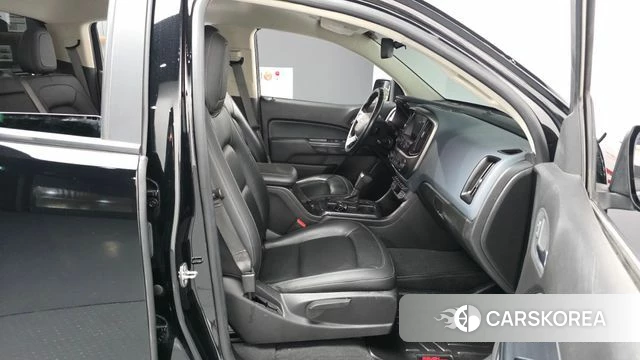 Chevrolet (GM Daewoo) Real New Colorado 2021 Черный из Кореи, фото 2