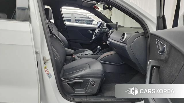 Audi Q2 2023 Белый из Кореи, фото 2