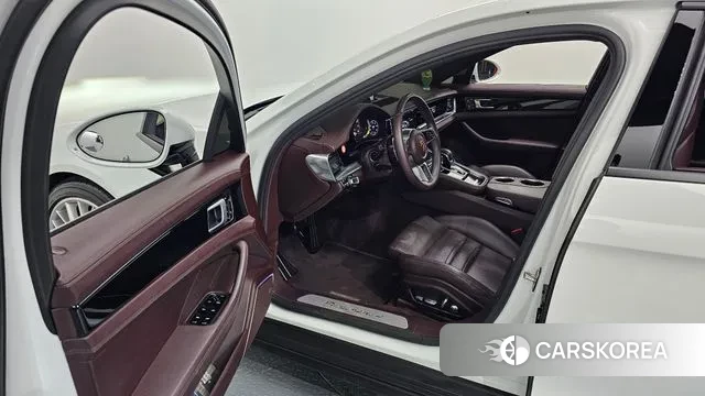 Porsche Panamera (971) 2018 Белый из Кореи, фото 2