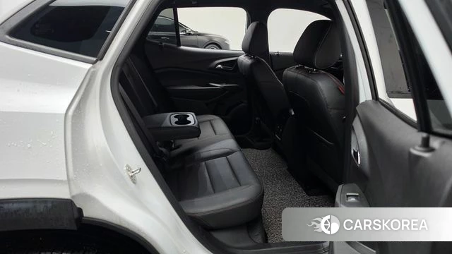 Chevrolet (GM Daewoo) Trax Crossover 2023 Белый из Кореи, фото 2