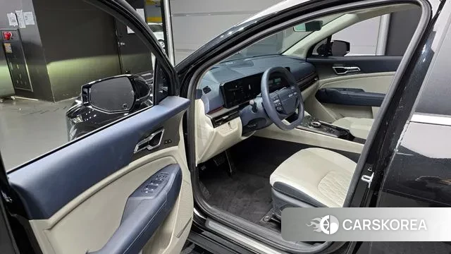 Kia The New Sportage 5th Generation Hybrid 2024 Черный из Кореи, фото 2