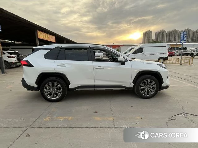Toyota RAV4 Rongfang 2025 Белый из Китая, фото 2