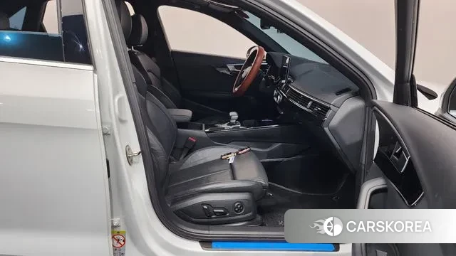 Audi A4 (B9) 2022 Белый из Кореи, фото 2