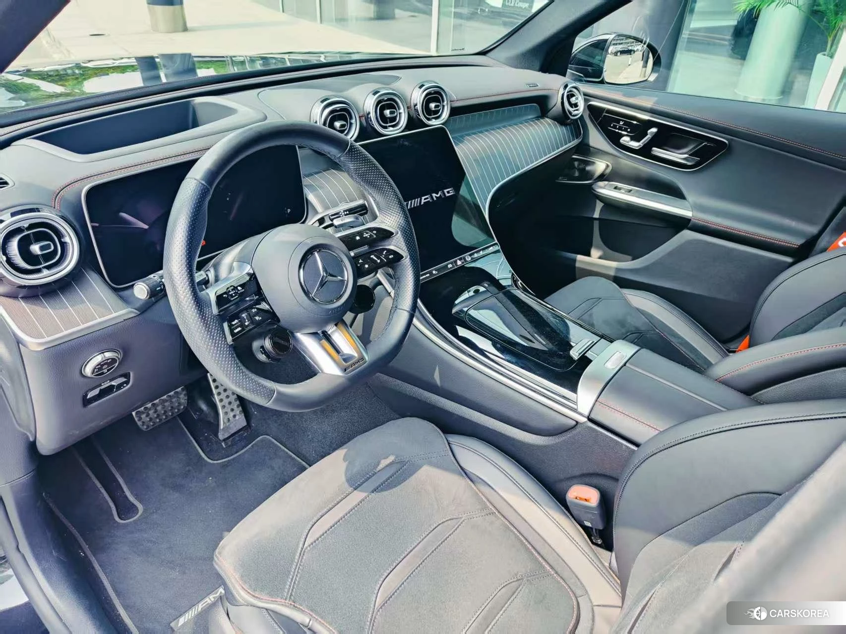 Mercedes-Benz GLC AMG 2024 Черный из Китая, фото 2