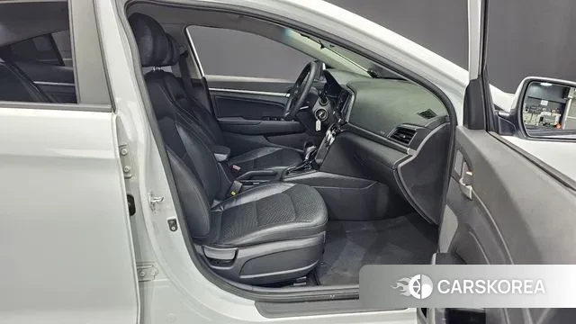 Hyundai The New Avante AD 2018 Белый из Кореи, фото 2