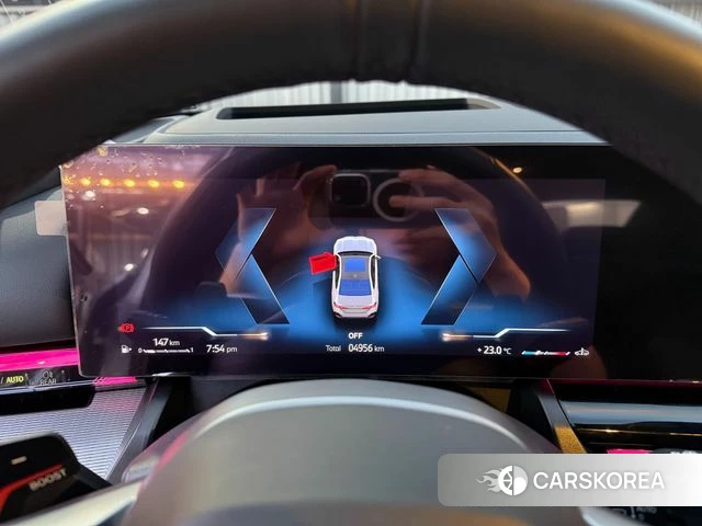 BMW 5 Series (G60) 2025 Серебристо-серый из Кореи, фото 2