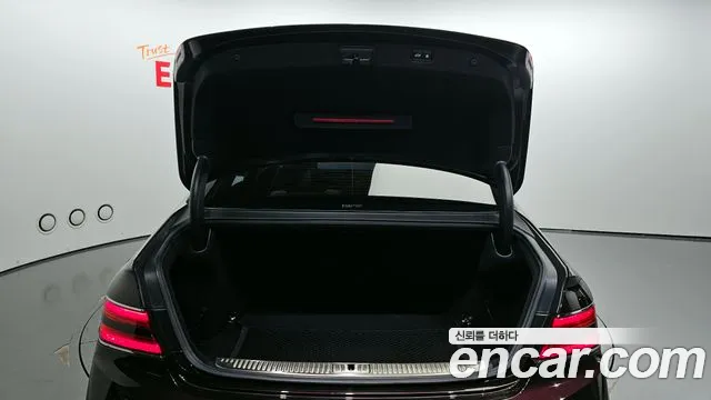 Genesis G90 2019 Красный из Кореи, фото 2