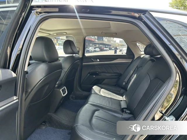 Kia K5 2021 Черный из Китая, фото 2
