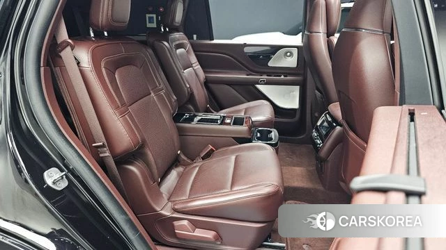 Lincoln Aviator 2nd generation 2021 Черный из Кореи, фото 2