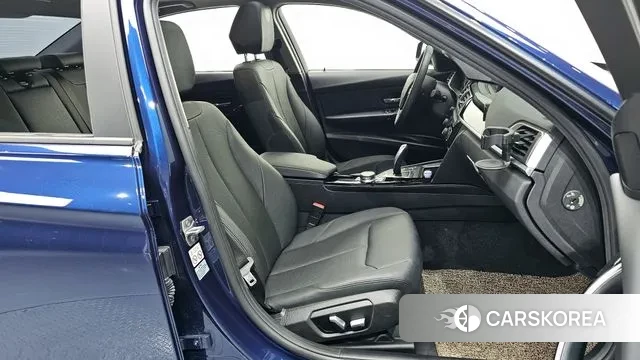 BMW 3 Series (F30) 2018 Синий из Кореи, фото 2