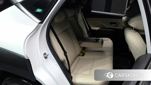 Hyundai Kona (SX2) 2024 Белый из Кореи, фото 2
