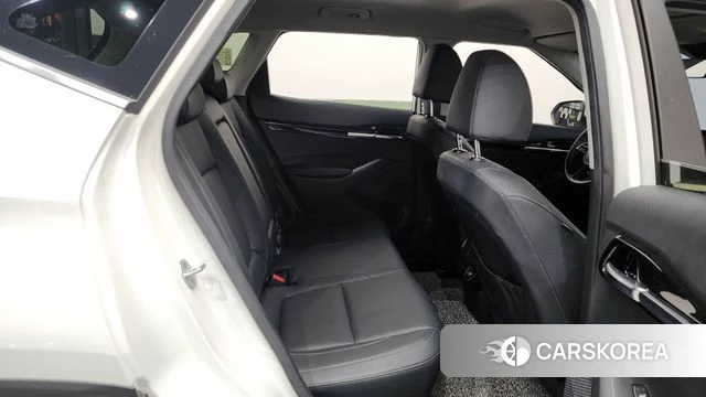 Kia Seltos 2022 Белый из Кореи, фото 2