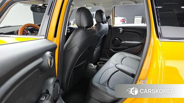 Mini Cooper 2018 Желтый из Кореи, фото 2