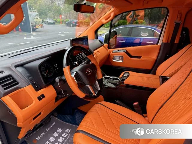 Toyota Hiace 2024 Белый из Китая, фото 2