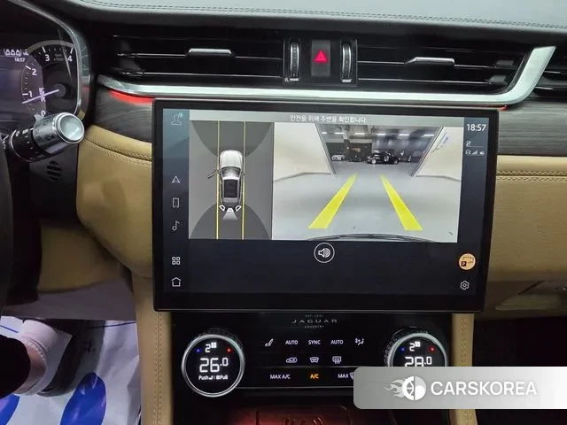 Jaguar F-PACE 2022 Черный из Кореи, фото 2