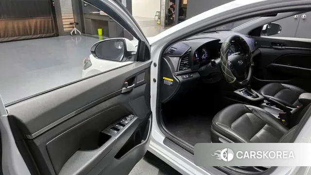 Hyundai Avante AD id 3627133 из Кореи 2