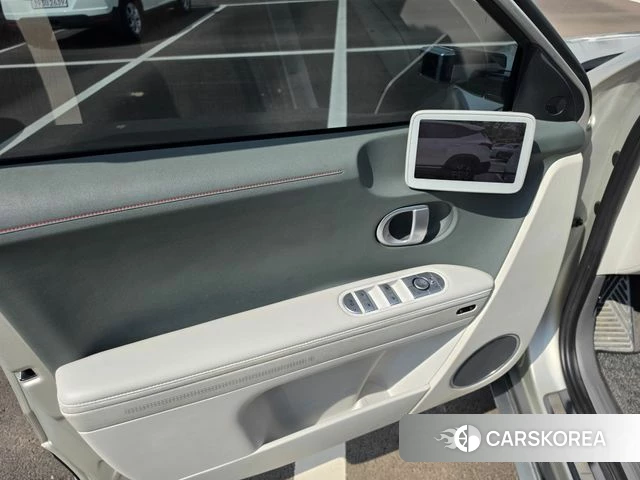 Hyundai Ionic 5 2022 Серебристо-серый из Кореи, фото 2