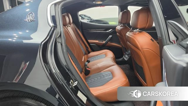 Maserati Ghibli 2020 Черный из Кореи, фото 2