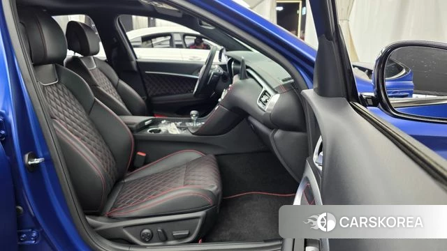 Genesis The New G70 2024 Синий из Кореи, фото 2