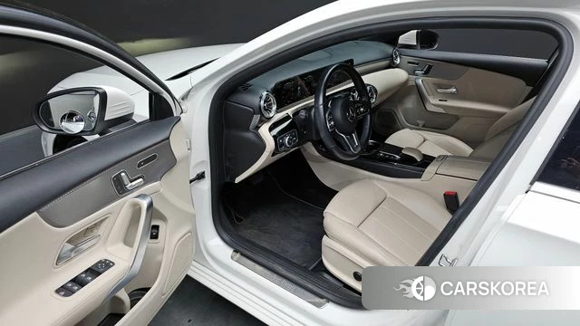 Mercedes-Benz A-Class W177 2022 Белый из Кореи, фото 2