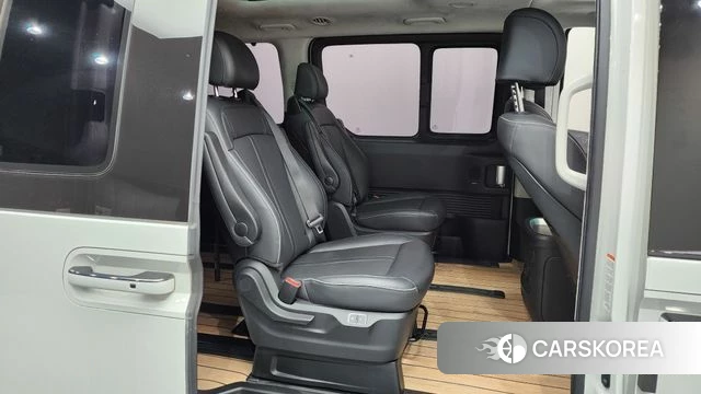 Hyundai Staria 2022 Белый из Кореи, фото 2