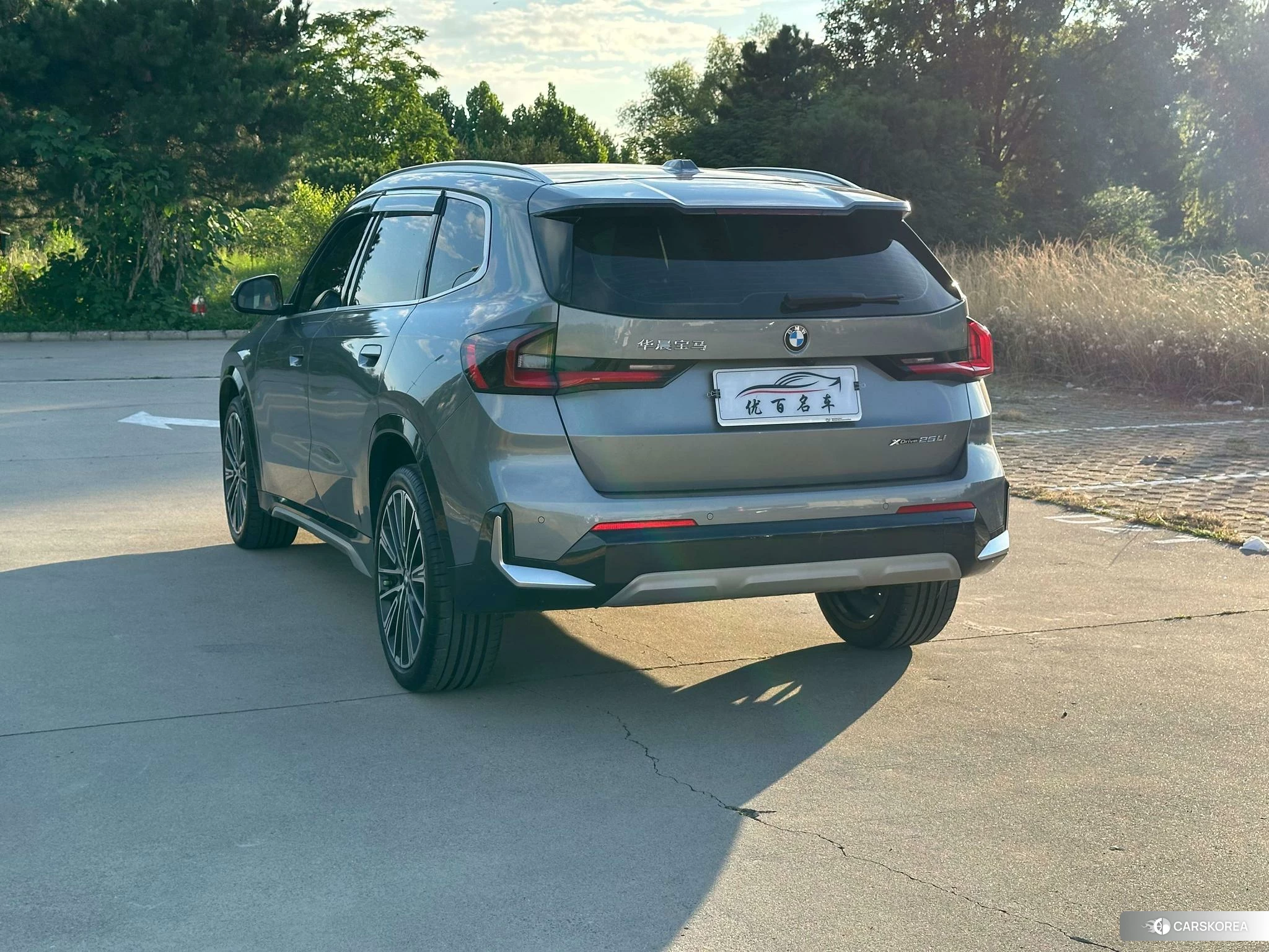 BMW X1 2023 Темно-серый из Китая, фото 2