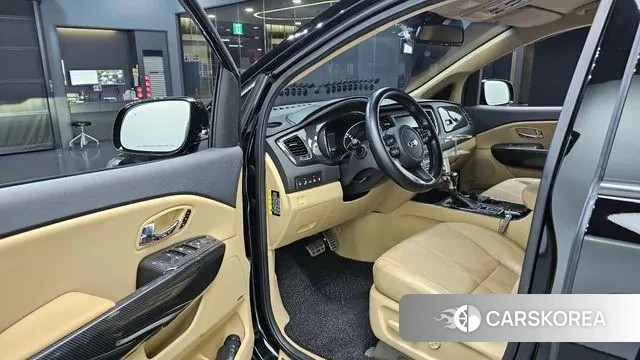 Kia The New Carnival 2018 Черный из Кореи, фото 2