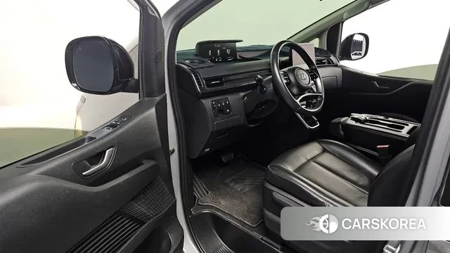 Hyundai Staria 2022 Серебряный из Кореи, фото 2