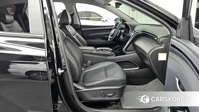 Hyundai Tucson Hybrid (NX4) 2023 Черный из Кореи, фото 2