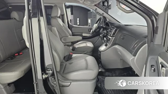 Hyundai The New Grand Starex 2019 Черный из Кореи, фото 2