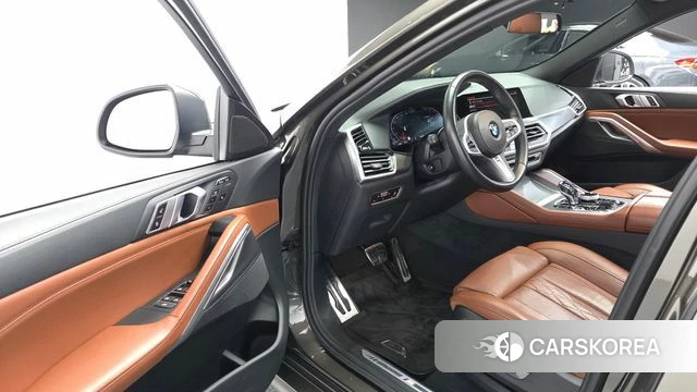 BMW X6 (G06) 2022 Песочный из Кореи, фото 2