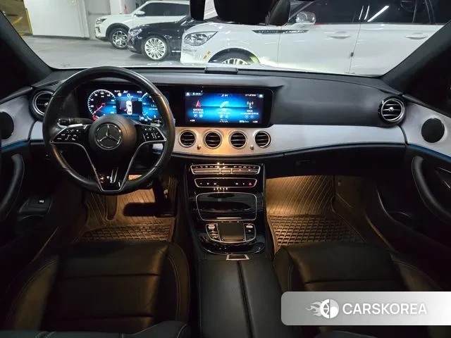 Mercedes-Benz E-Class W213 2021 Белый из Кореи, фото 2