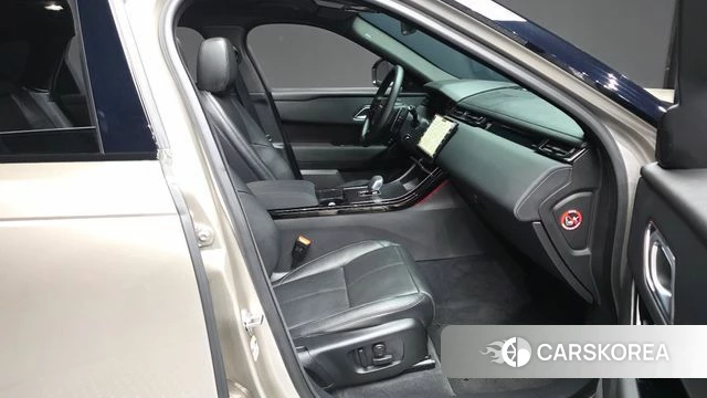 Land Rover Range Rover Velar 2025 Песочный из Кореи, фото 2