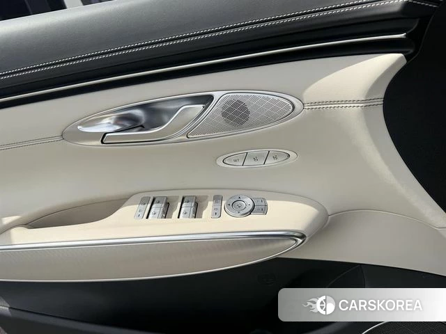 Genesis GV70 2021 Белый из Кореи, фото 2