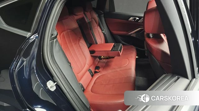 BMW X6 (G06) 2021 Черный из Кореи, фото 2