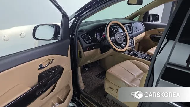 Kia All New Carnival 2018 Черный из Кореи, фото 2