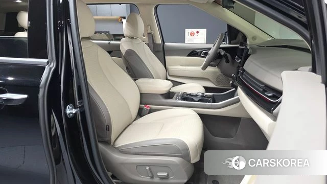 Kia The New Carnival 4th Generation 2024 Черный из Кореи, фото 2