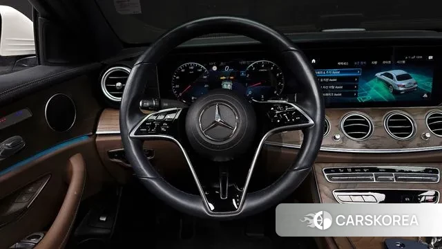 Mercedes-Benz E-Class W213 2022 Белый из Кореи, фото 2