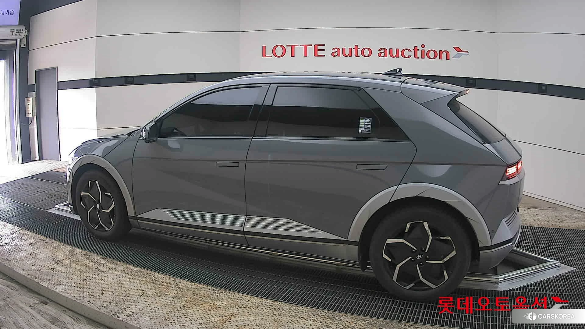 Hyundai IONIQ 5 2022 Galactic Grey Metallic из Кореи, фото 2