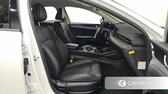 Kia The New K5 Hybrid 3rd generation 2025 Белый из Кореи, фото 2