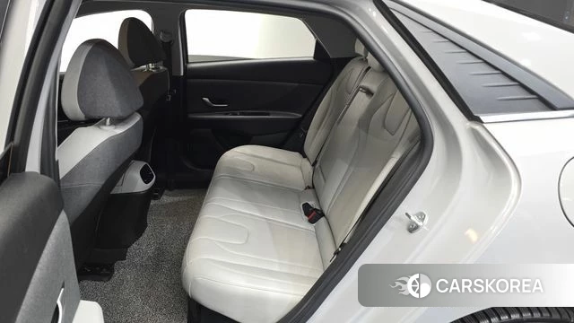 Hyundai Avante Hybrid (CN7) 2020 Серебристо-серый из Кореи, фото 2