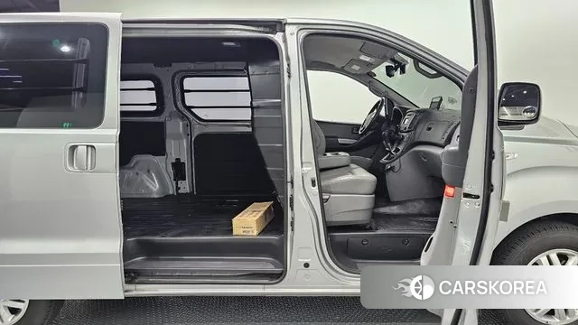 Hyundai The New Grand Starex 2019 Серебряный из Кореи, фото 2