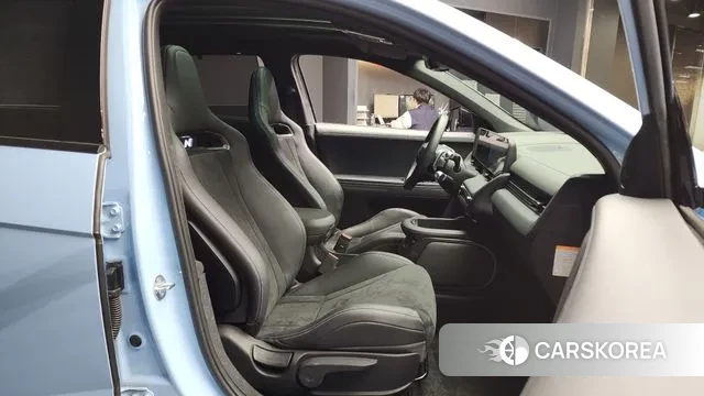 Hyundai Ionic 5 2024 Небесно-голубой из Кореи, фото 2