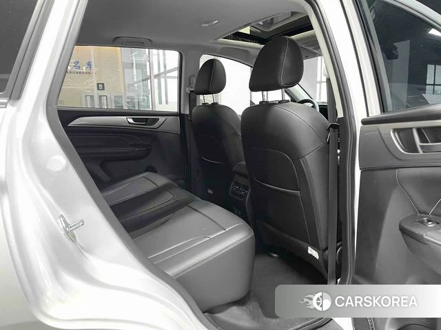 Haval M6 2023 Белый из Китая, фото 2