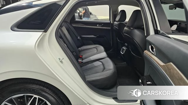 Kia K5 3rd generation 2021 Белый из Кореи, фото 2