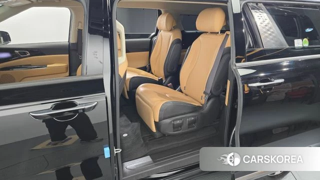 Kia Carnival 4th generation 2023 Черный из Кореи, фото 2