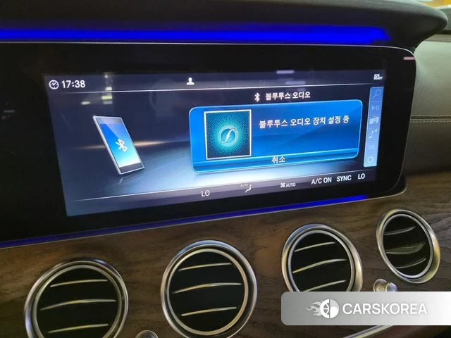 Mercedes-Benz E-Class W213 2018 Серый из Кореи, фото 2