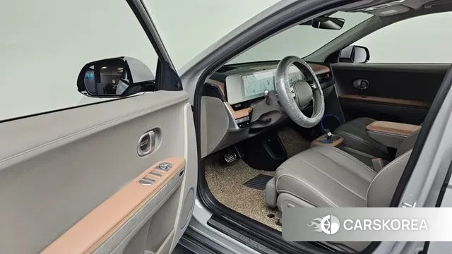 Hyundai Ionic 5 2021 Серебристо-серый из Кореи, фото 2